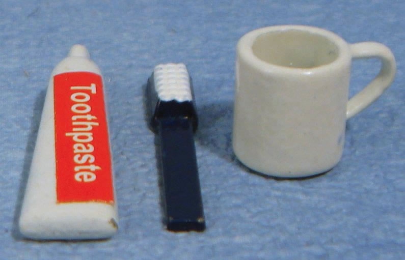 3-teilig Miniatur Zahnbuerst Zahnpasta Tasse Set für 1:12 Puppenstube 