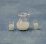 Milchkrug mit Glser Milk Jug & Glasses